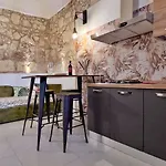 Dimora Diaz 23a
